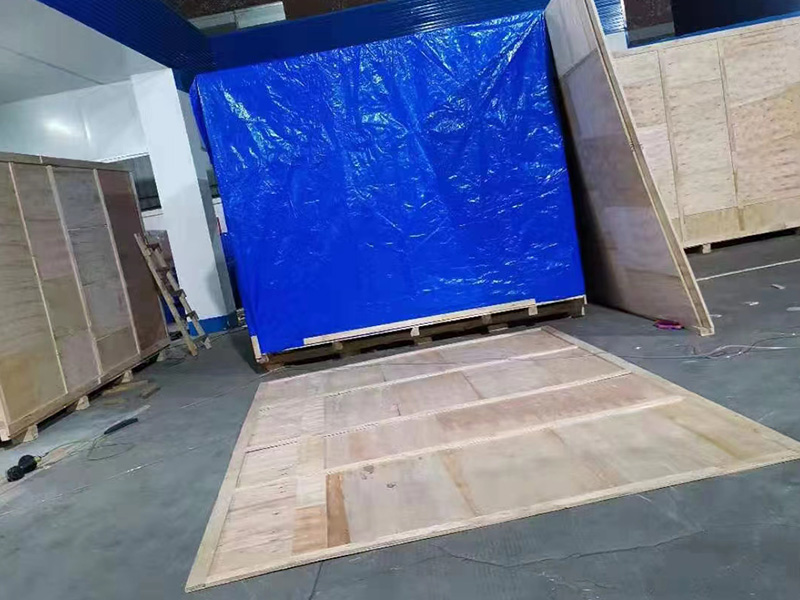 重型(xíng)加固木(mu)箱